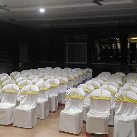 The Southgate Business Hotel Thiruvananthapuram Екстер'єр фото